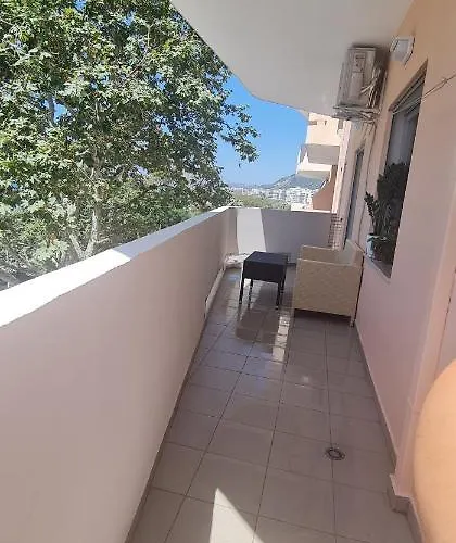 Blue Bay Front Uji Ftohte 公寓 Vlorë